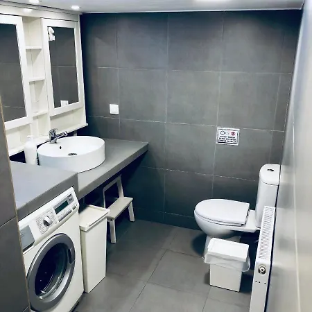 アパート Rem House